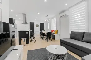 Beautiful new 4 CC apartment 3rd Ave - Image 3