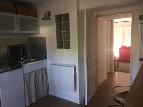 Beautiful apartment with garden. - Image 2