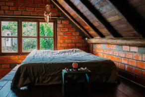 Room in charming chalet in Guarda do Embaú - Image 2