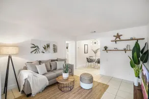 1718 Premium condo near beach, downtown,airport - Image 3