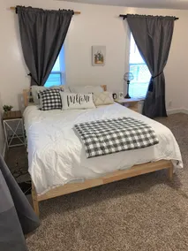 Newly Renovated Westport Bungalow KCMO Kansas City - Image 4