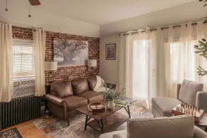 Spacious 3 bedroom apt in Lenox historic downtown - Image 2