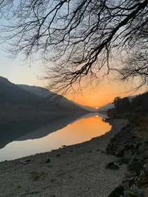 Sleeps 10. The Old pink library by loch and river - Image 2