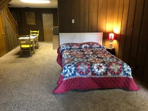 Rustic apartment on quiet lot - Image 3