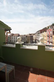 Holandés penthouse, terrace and views of Balaguer - Image 2