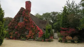 Self Contained Studio in Country House - Image 2