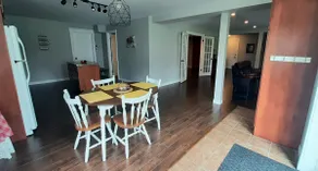 Spacious Country Suite - Image 4