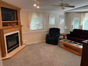 Dinosaur Country Cottage - Image 3