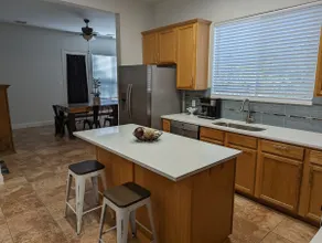 Cheerful home in the middle of everything - Image 4