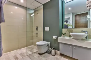 Canal Quays Apartments - Image 5