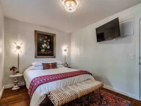 Sooner Suite - Private Entry & Close to OU! - Image 2