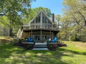Relaxing Lakefront A-Frame with Hot tub and Firepit on Lake Gaston! - Image 4