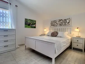 Private pool, terrace, sea views, wifi, sunbeds - Image 2