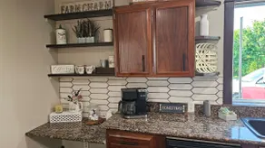 Charming Farmhouse, Lake Access - Image 5
