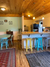 Cozy 2 BR by River, Crooked Steeple Hall - Image 4