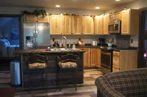 Elk Haven Vacation Cabins, Custer SD, The Blue Bird's Nest - Image 5