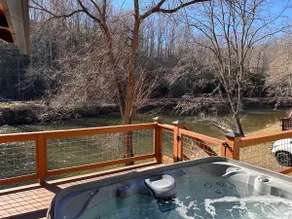 Tuckasegee River House - Image 5