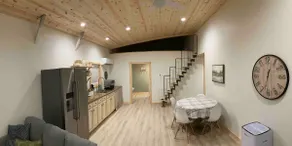 Château De ‘Shop’ | Farm Stay - Image 3