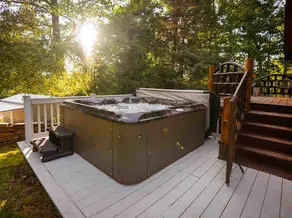 Yulan Woodlands · Hot Tub · Catskill Cabin - Image 3
