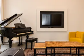 Classic Luxury in the Heart of Budapest - Image 5