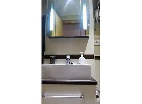 Great ground floor apartment with pool, Wi-Fi, and garage - Image 4