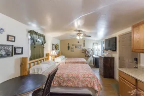 Paislees Palace at Serenity Hills Zion - Image 3