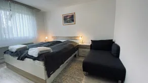Nice top floor flat - Image 5