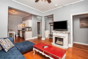 Downtown•Riverviews •Walk To Market Sq & UT•Get 3 Night Beach Trip by Booking - Image 4