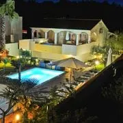 Villa Vanilla with Heated Pool - Image 4