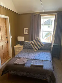 Top House-stylish property in village location - Image 5