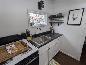The Bohemian Burrow Unit #2 - Image 5