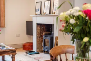 The Cosy Cottage - Image 3