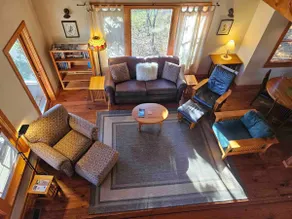 Brickyard Lakeside Retreat - Image 5