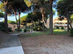 Apartment in the heart of the Valescure golf courses - Image 4