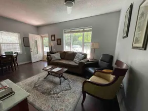 Pet-friendly retro cottage w/ large fenced yard+EV - Image 2