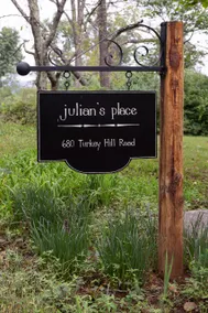 Julian's Place-Modern Farmhouse with Amazing Views - Image 4
