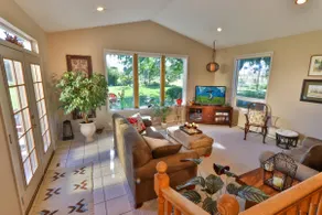 Country Garden | Hot Tub & Blue Mountain Views - Image 3