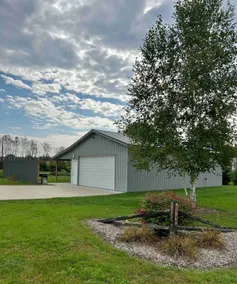 Luxury Barn House - Image 2