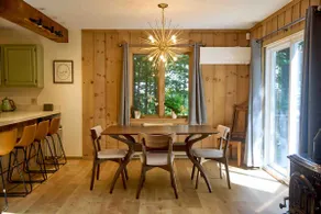 Mid-mod VT Dream Chalet near skiing and lake with Clubhouse hot tub, pools - Image 4