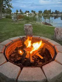 Lake House, mini-beach, dock, paddle boards, pets - Image 4