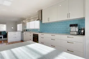Poppies House Hobart - Image 3