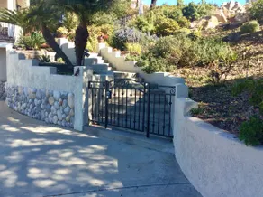 Fallbrook, CA. Entire house. “Hilltop comforts”. - Image 4