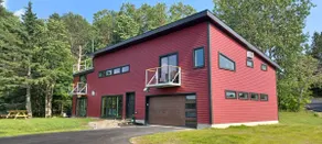 NEW luxury WATERFRONT home! ADA,roof deck, garage+ - Image 2
