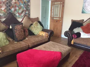 Beautifully looked after house in a lovely area - Image 4
