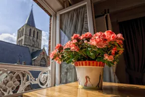 Room with a view with bath and breakfast (parking) - Image 4
