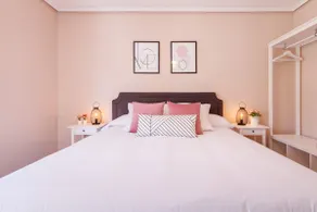 Comfortable and bright, 5 minutes from the beach - Image 3