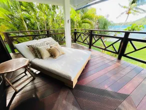 Blue Coral House, Luxury Waterfront - Image 4