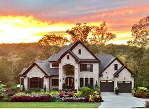 Luxurious river front nature retreat on 120 acres - Image 2