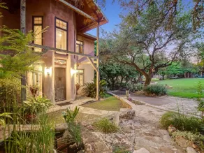 Luxury Lakefront Escape: Massage, Yoga, Winery! - Image 3