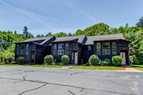 Centrally located, Spacious: Ski, Hike, Swim, Bike - Image 2